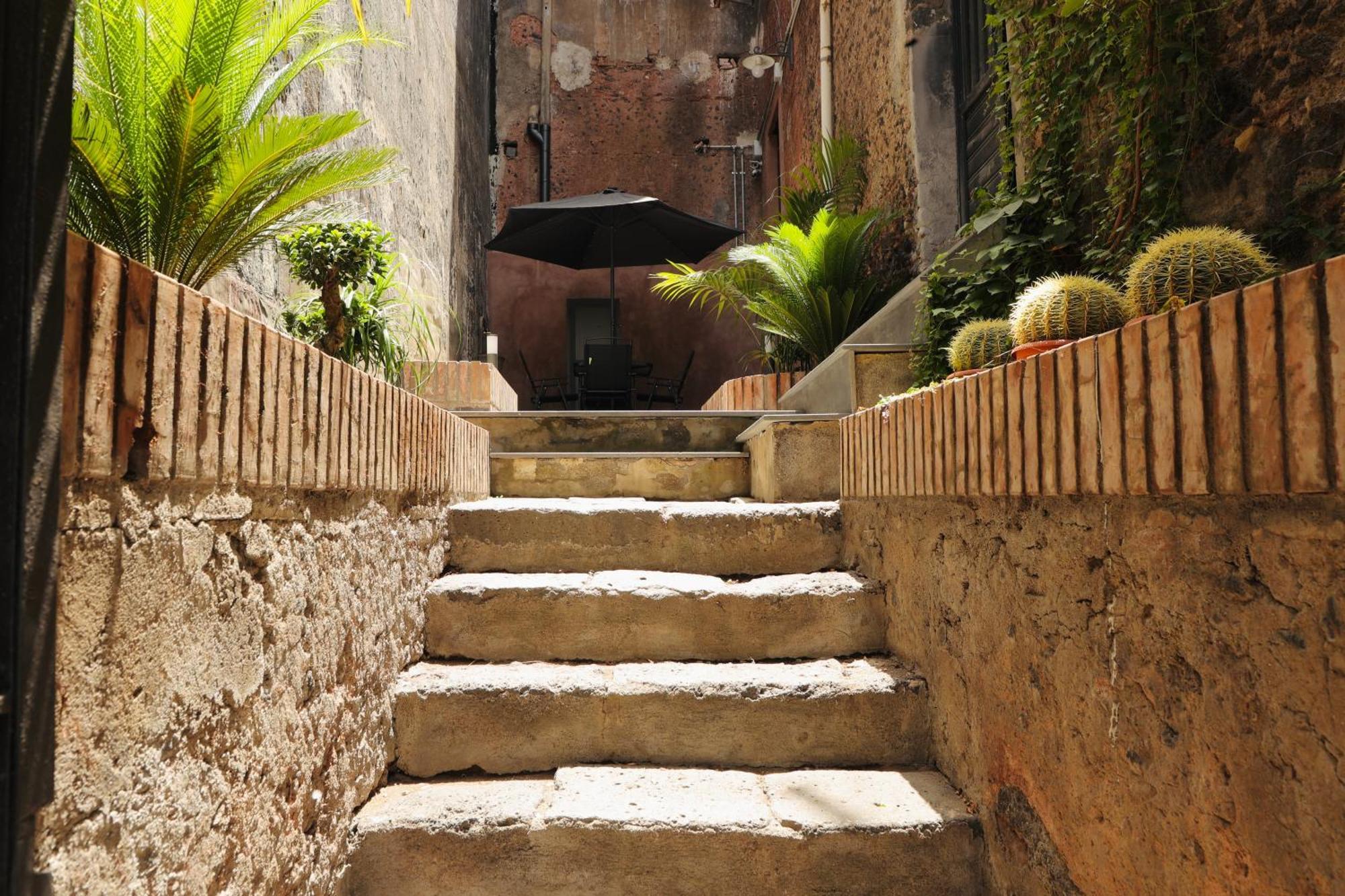 Fuochisti House Apartment Catania Bagian luar foto
